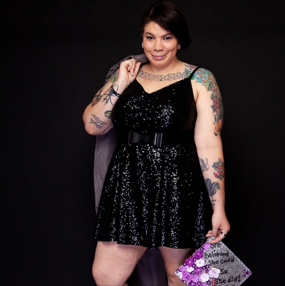 Hey I'm Dani 💜 - Picture 5 of 7